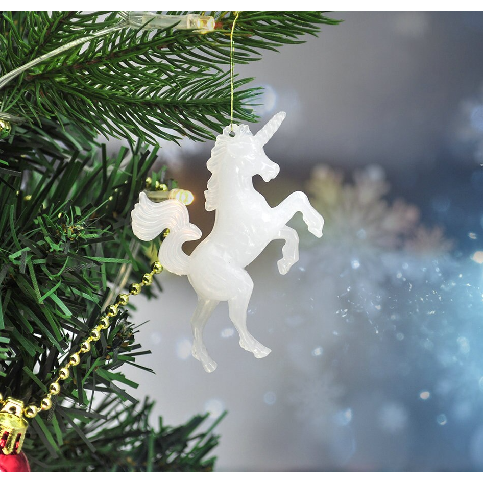 White Unicorn Ornaments (4pcs)